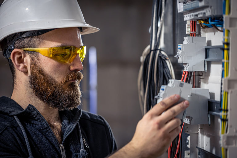 habilitation pour local électrique