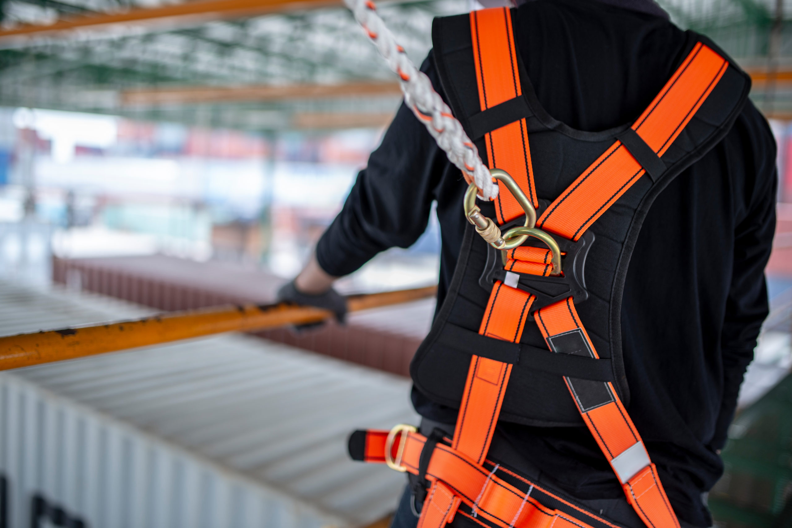 différence travail en hauteur et port du harnais